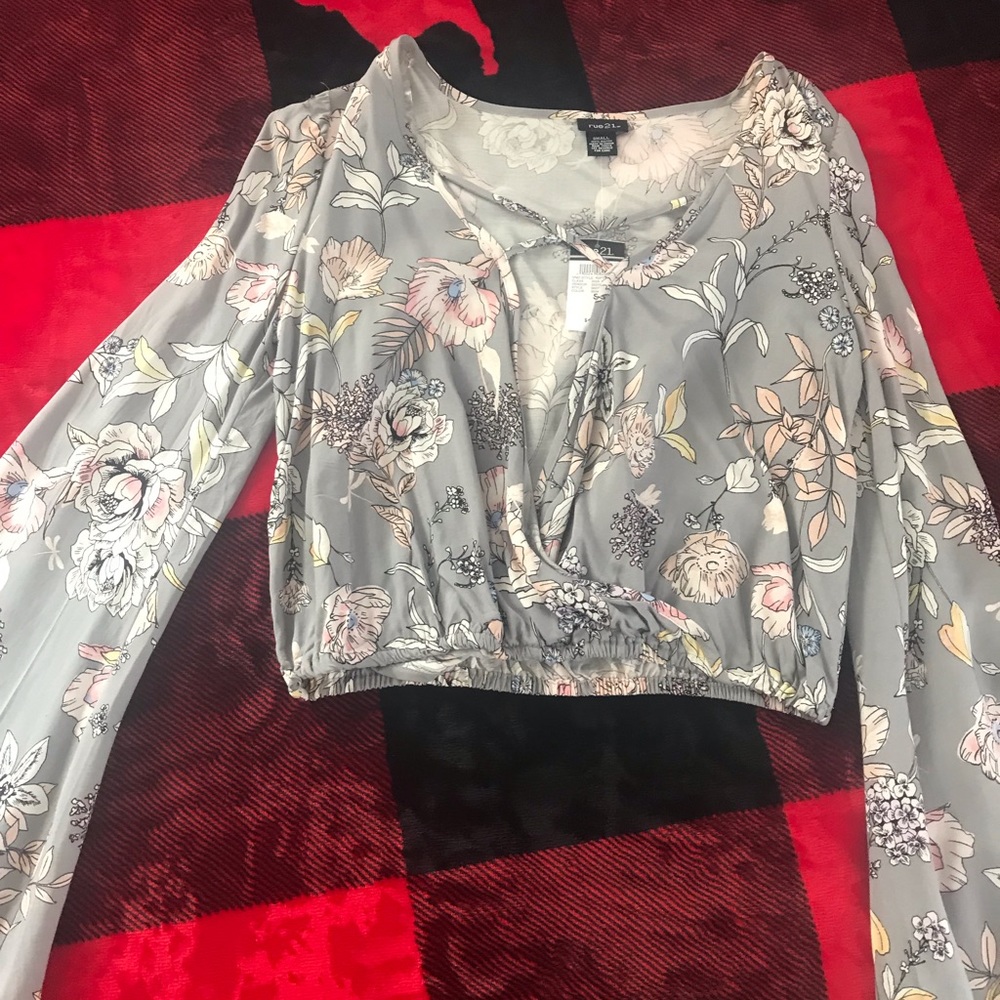 Rue21 blouse - Picture 2 of 3